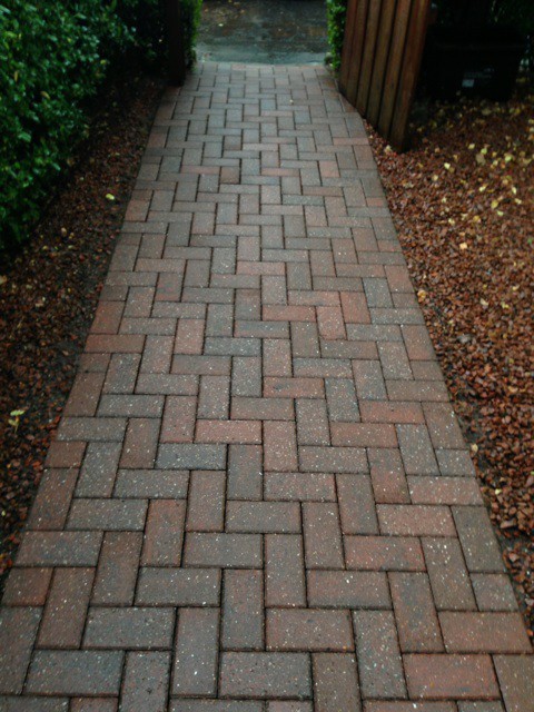 Fully cleaned pathway